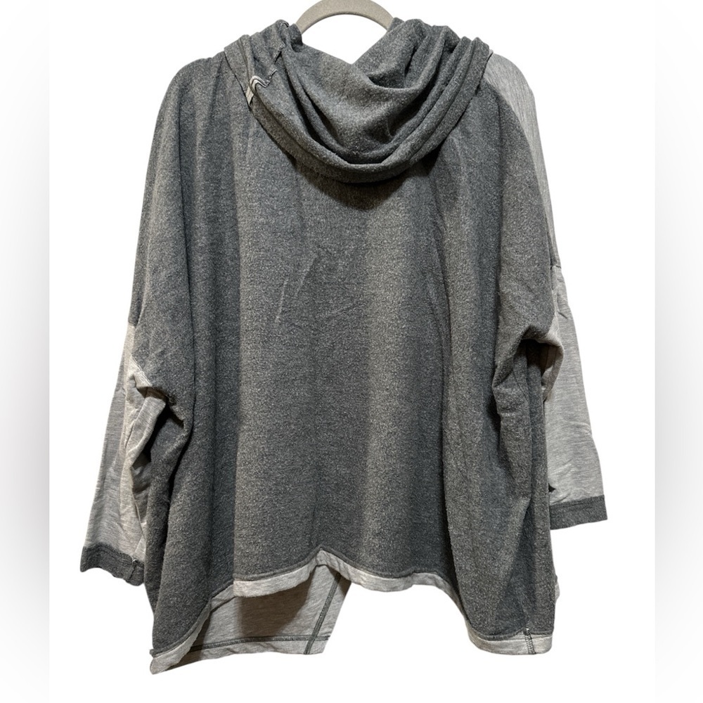 CAbi Gray Pullover Sweater Cowl Neck Oversized Medium
